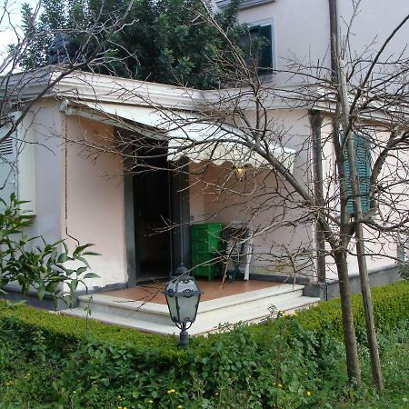 Villa Luisa Portici Bagian luar foto