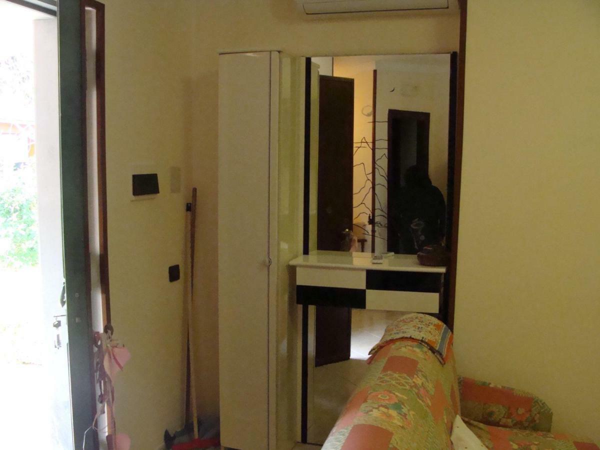 Villa Luisa Portici Bagian luar foto