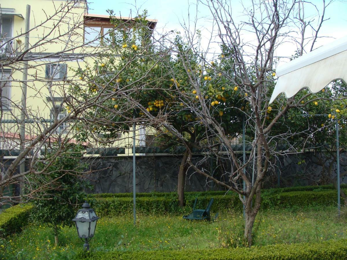 Villa Luisa Portici Bagian luar foto